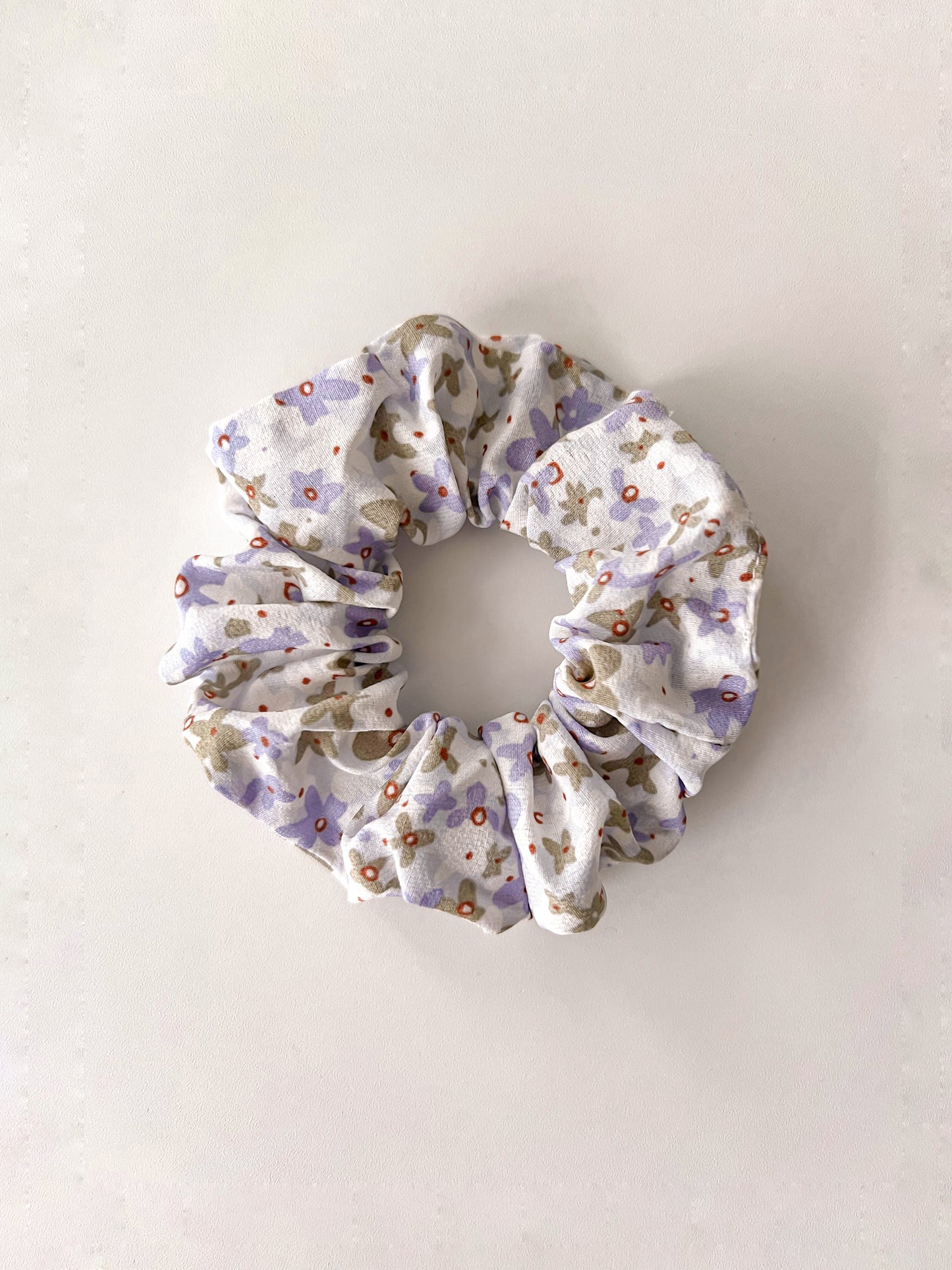 Scrunchie Flores Lila