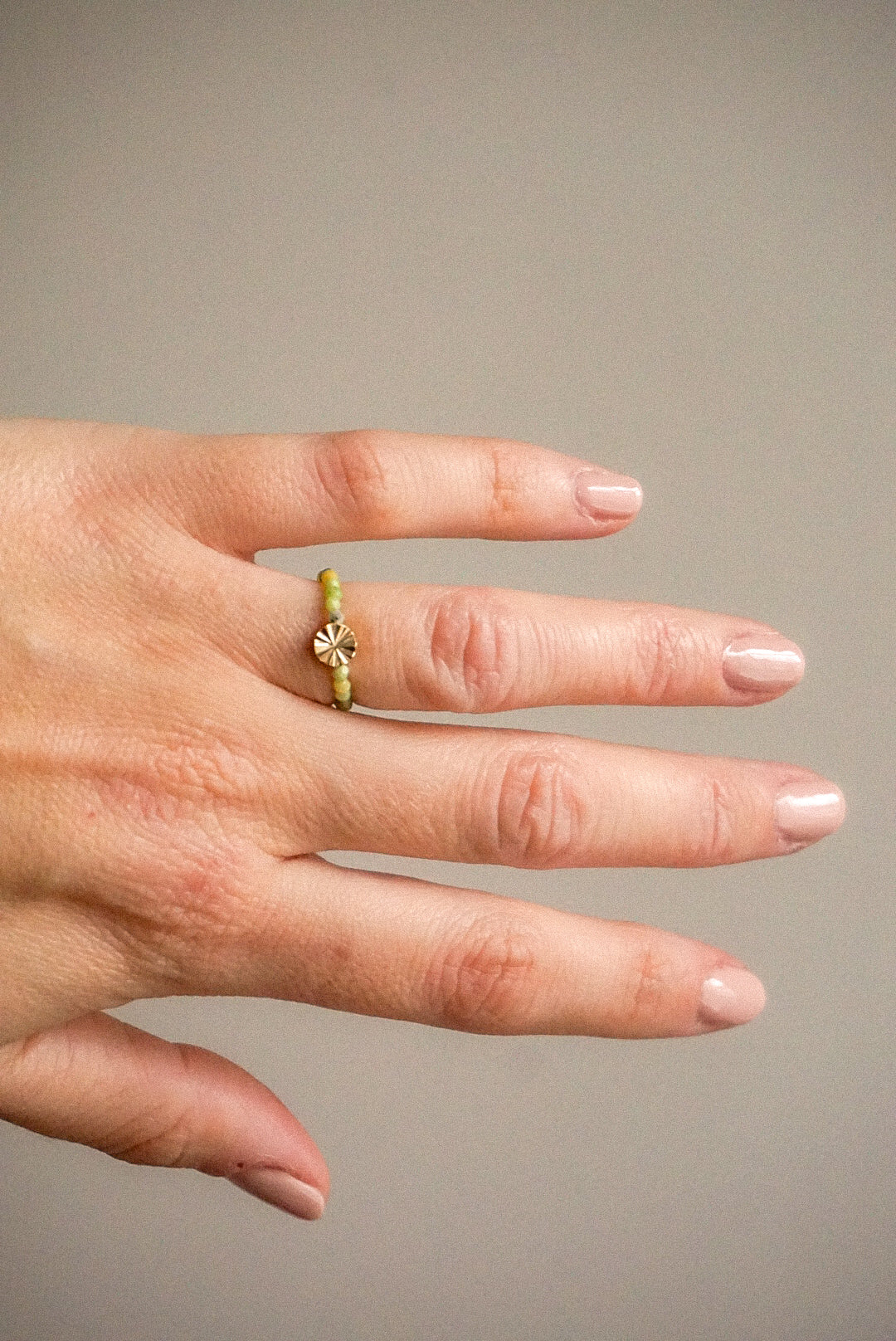 Anillo Jade y Pieza Dorada