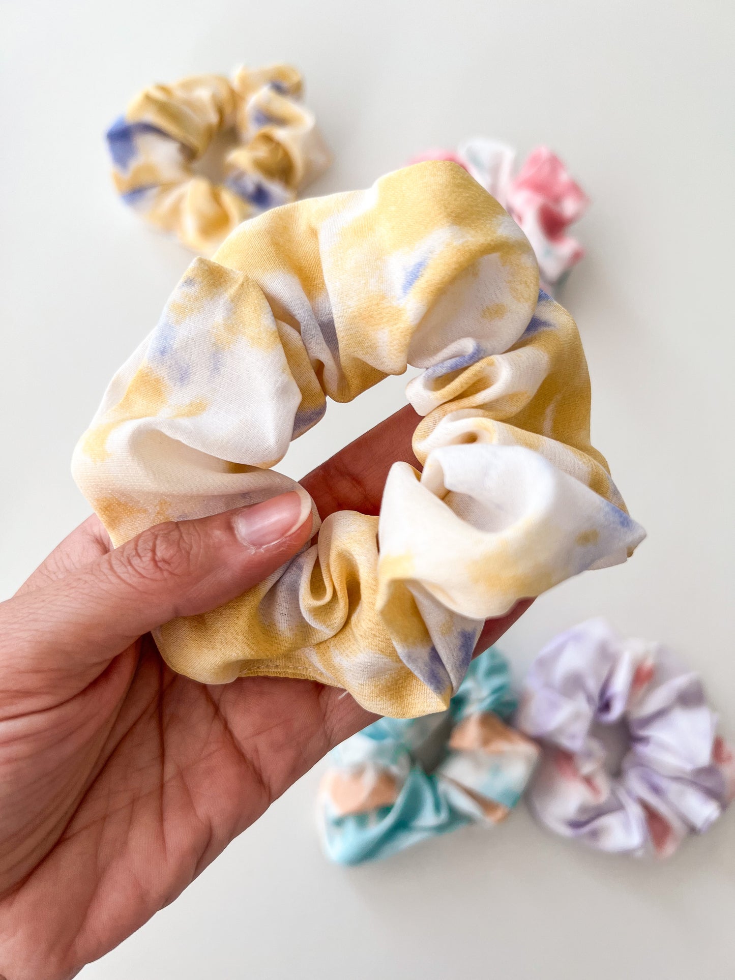 Scrunchie Tie Dye Amarillo-Lila