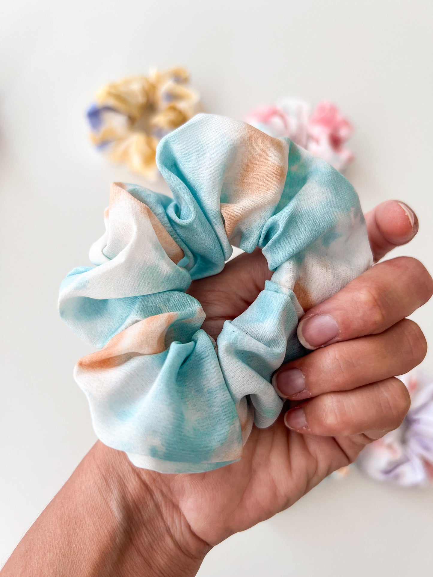Scrunchie Tie Dye Azul-Naranja