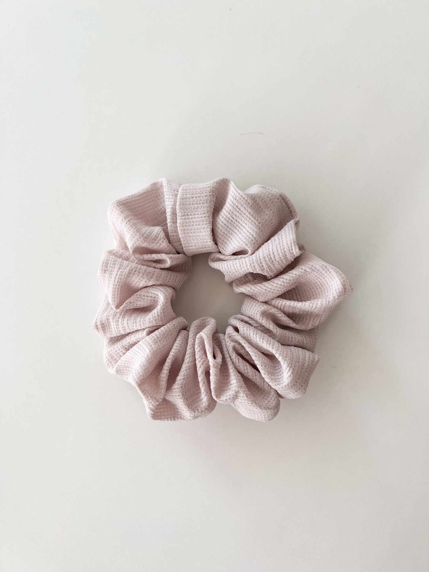 Scrunchie Textura Rosa Palo