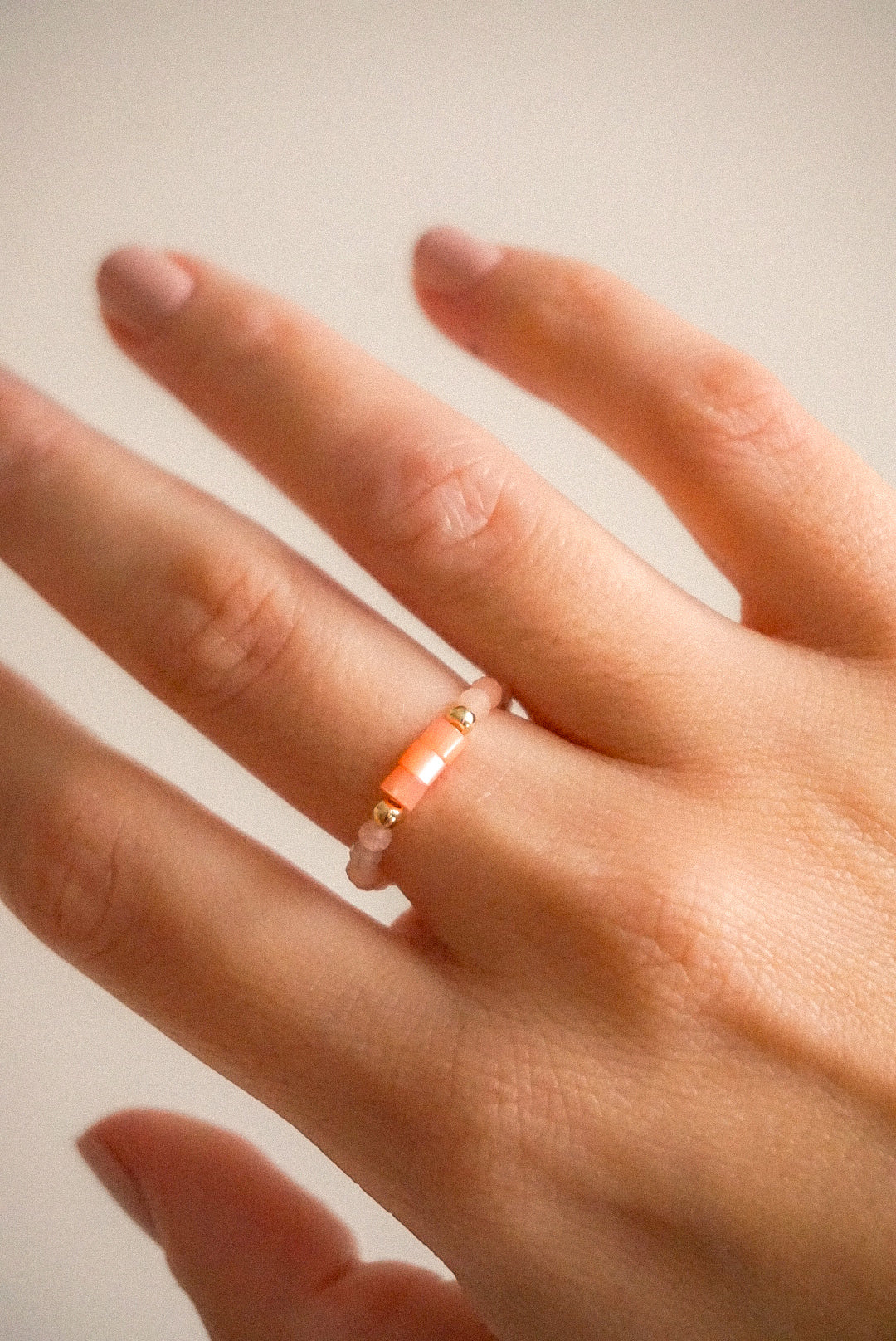 Anillo Piedra Solar y Concha