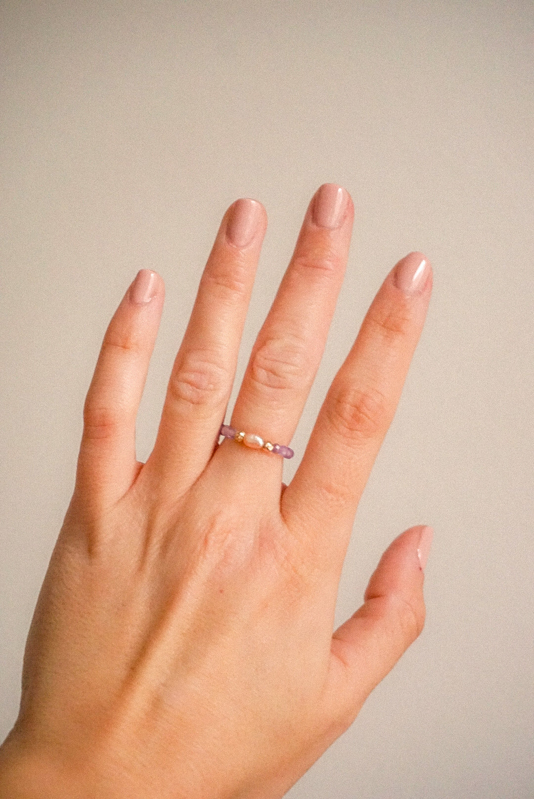Anillo Amatista y Perla Rosa