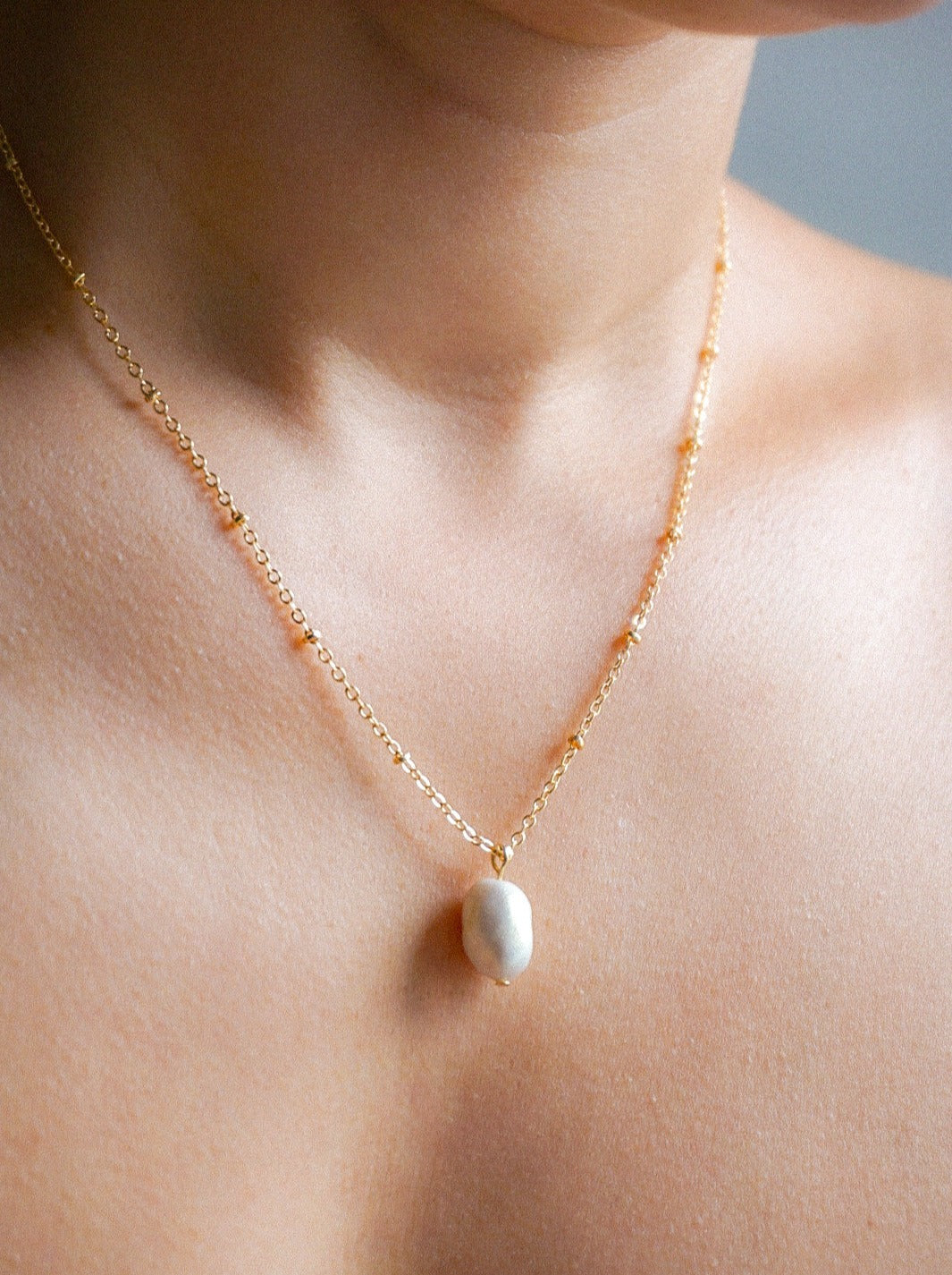 Colgante Perla Irregular Grande