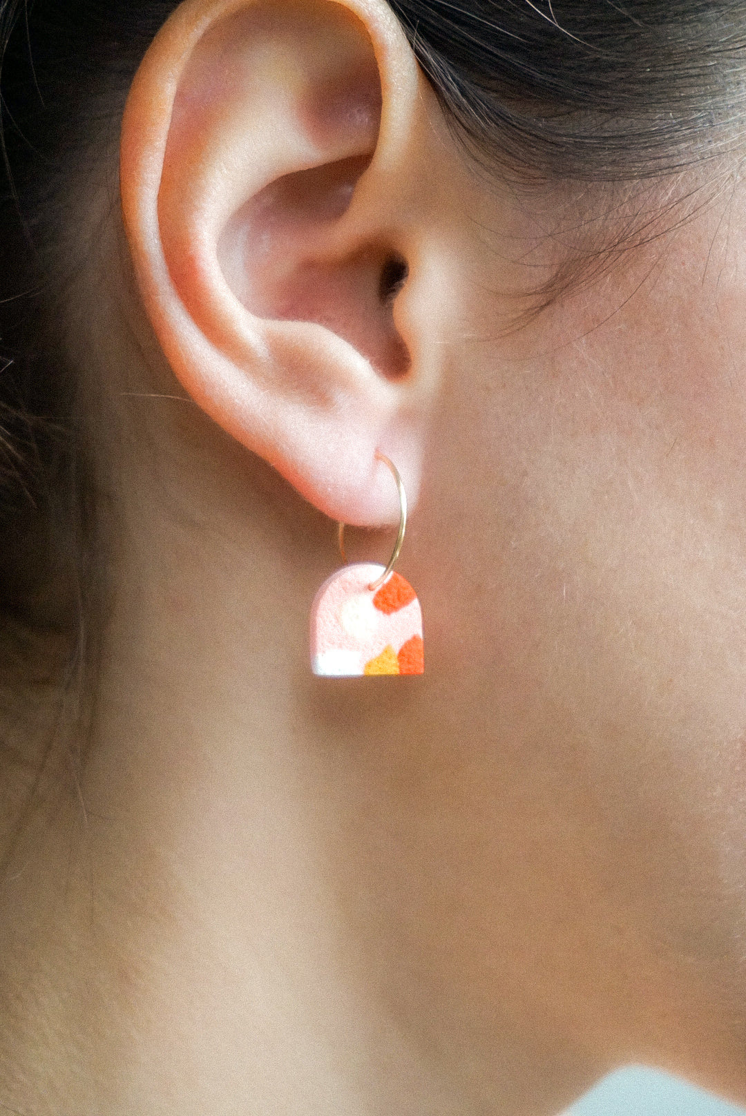 Aros Semicírculo Terrazzo Midi